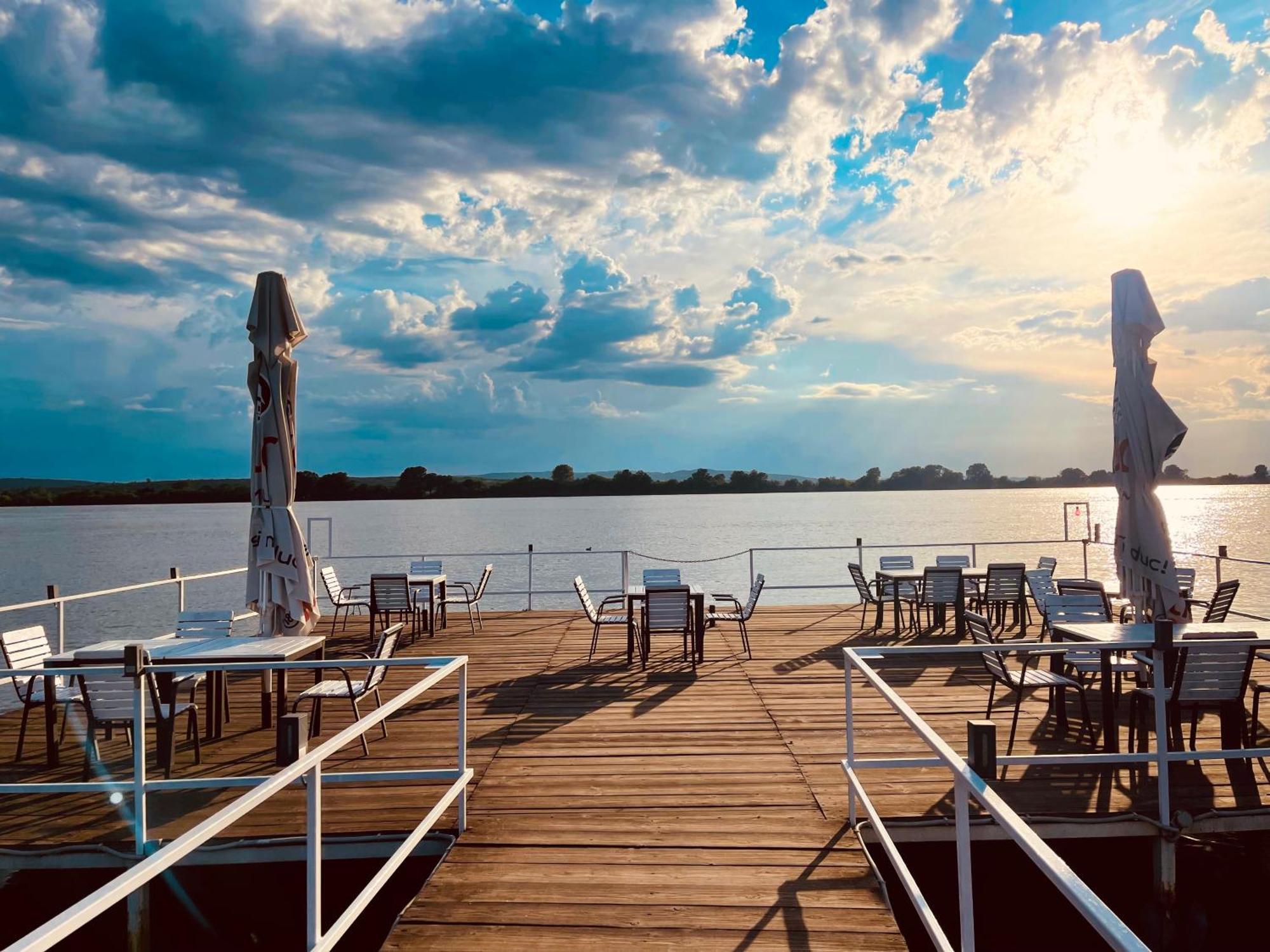 Elgringo Clisura Dunarii Moldova Noua Экстерьер фото